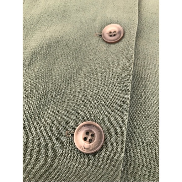 Vintage Button Up Blouse with Dart Detail - Picture 6 of 16